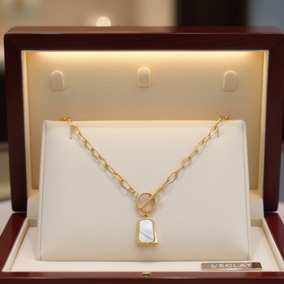 FingerBlingers Jewelry - ***NEW*** Geometric Pearl Oyster Necklace